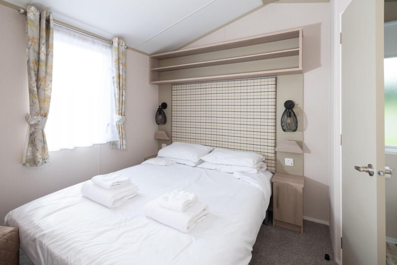 Luxury Holiday Home Sleeps 6 Pet Friendly St Austell Exterior photo
